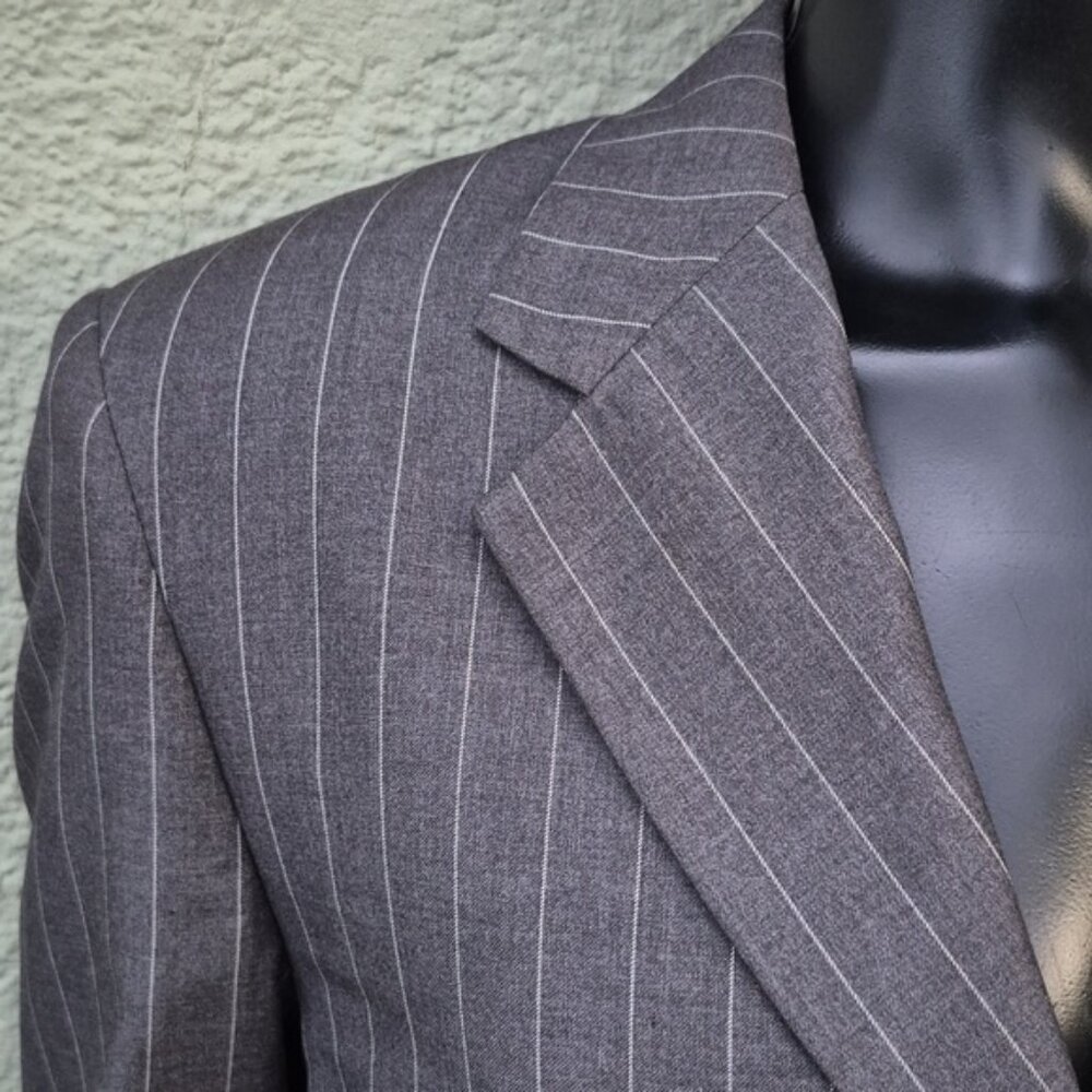 Cooper & Nelson Men's Vintage Gray (3) Button Pin-Striped Classic Suit